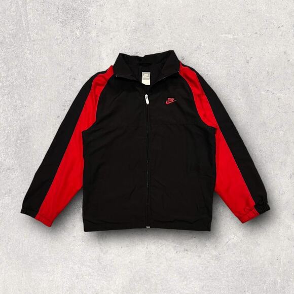 ★ Nike Red & Black Full Zip Vintage Track Jacket ★ - Picture 8 of 8